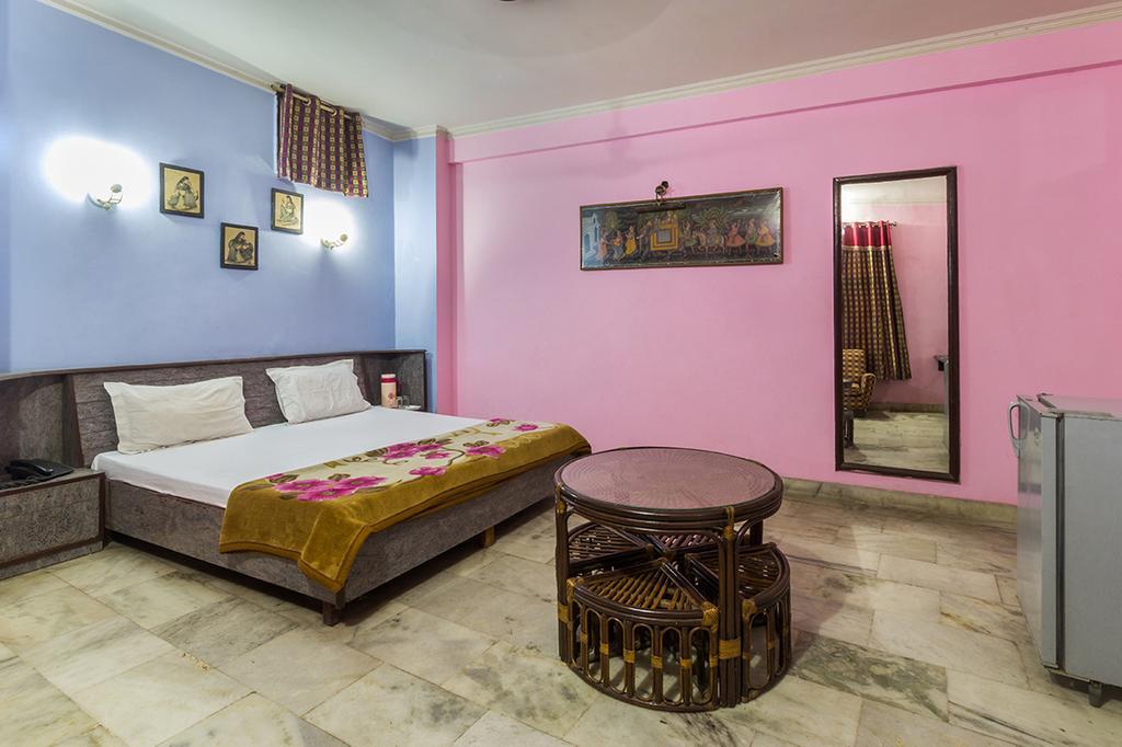 Hotel Sahara International Deluxe Neu-Delhi Zimmer foto