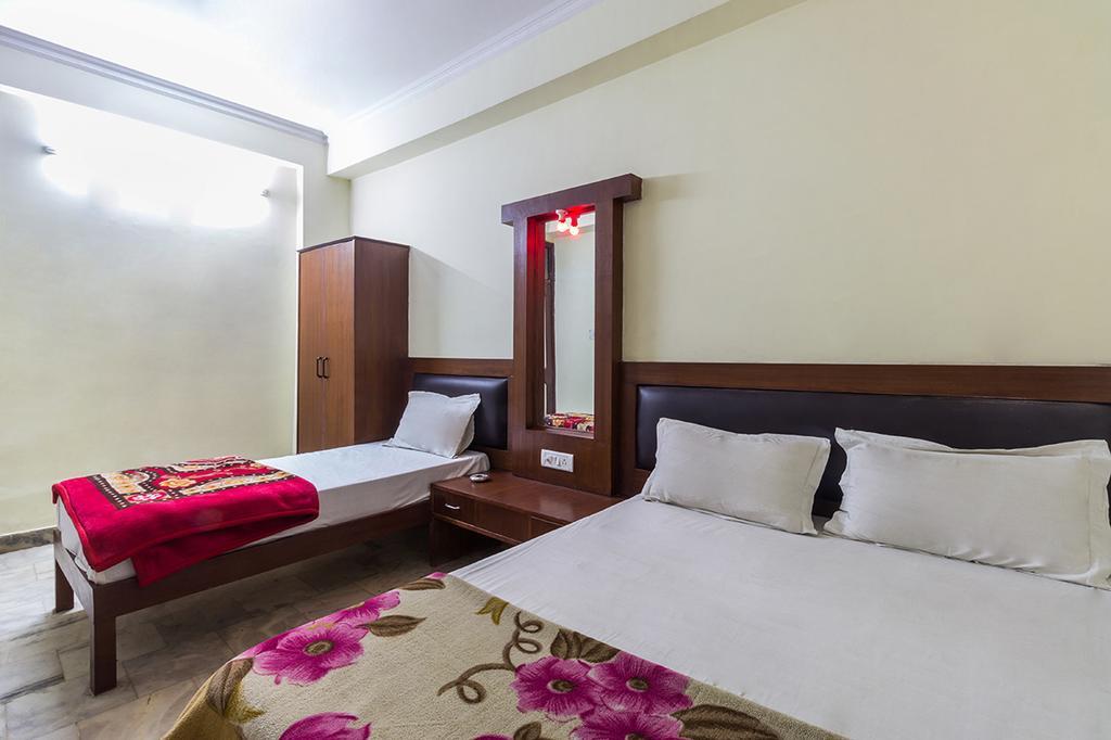 Hotel Sahara International Deluxe Neu-Delhi Exterior foto